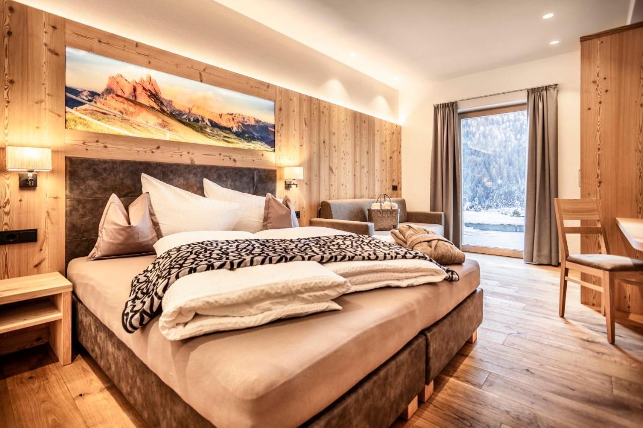 Luxury Chalet Plazola Aparthotel Selva di Val Gardena Kültér fotó