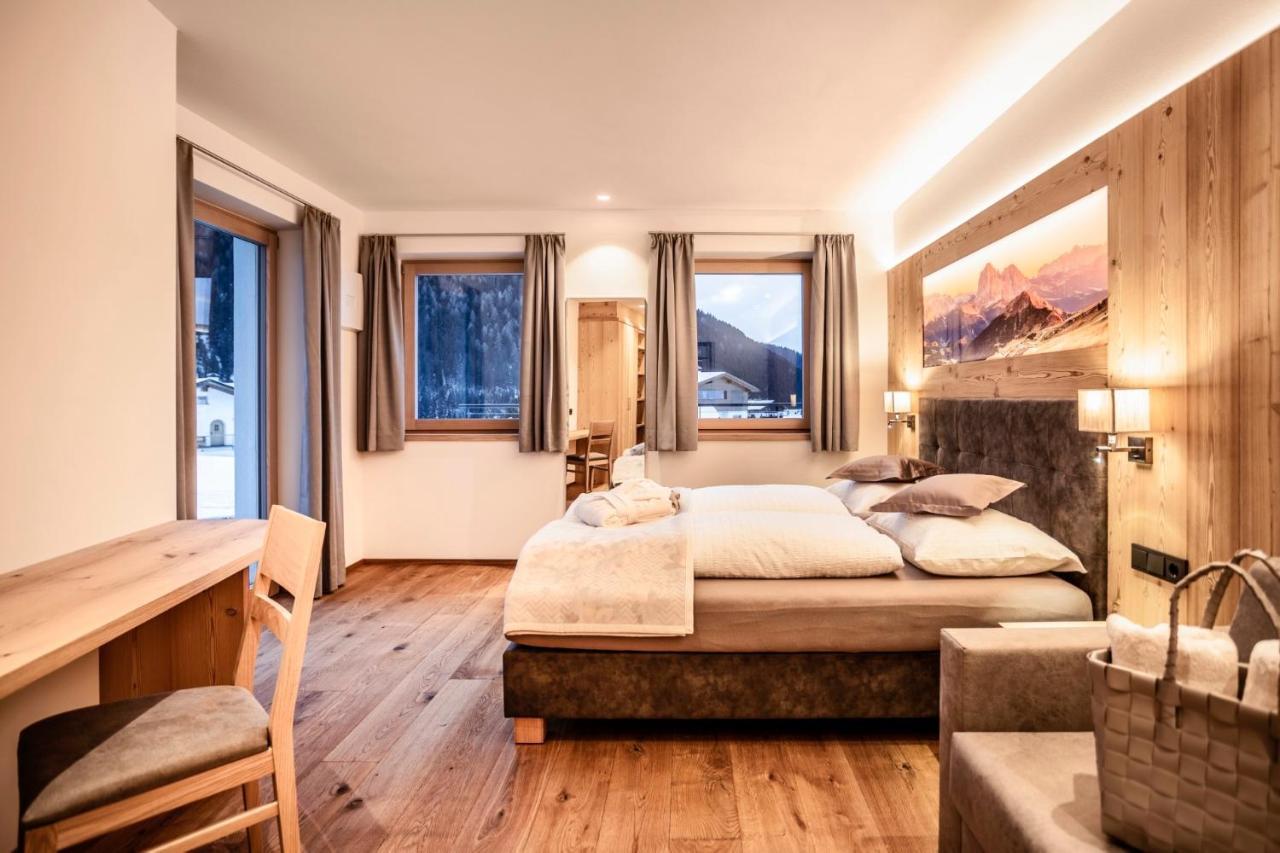 Luxury Chalet Plazola Aparthotel Selva di Val Gardena Kültér fotó