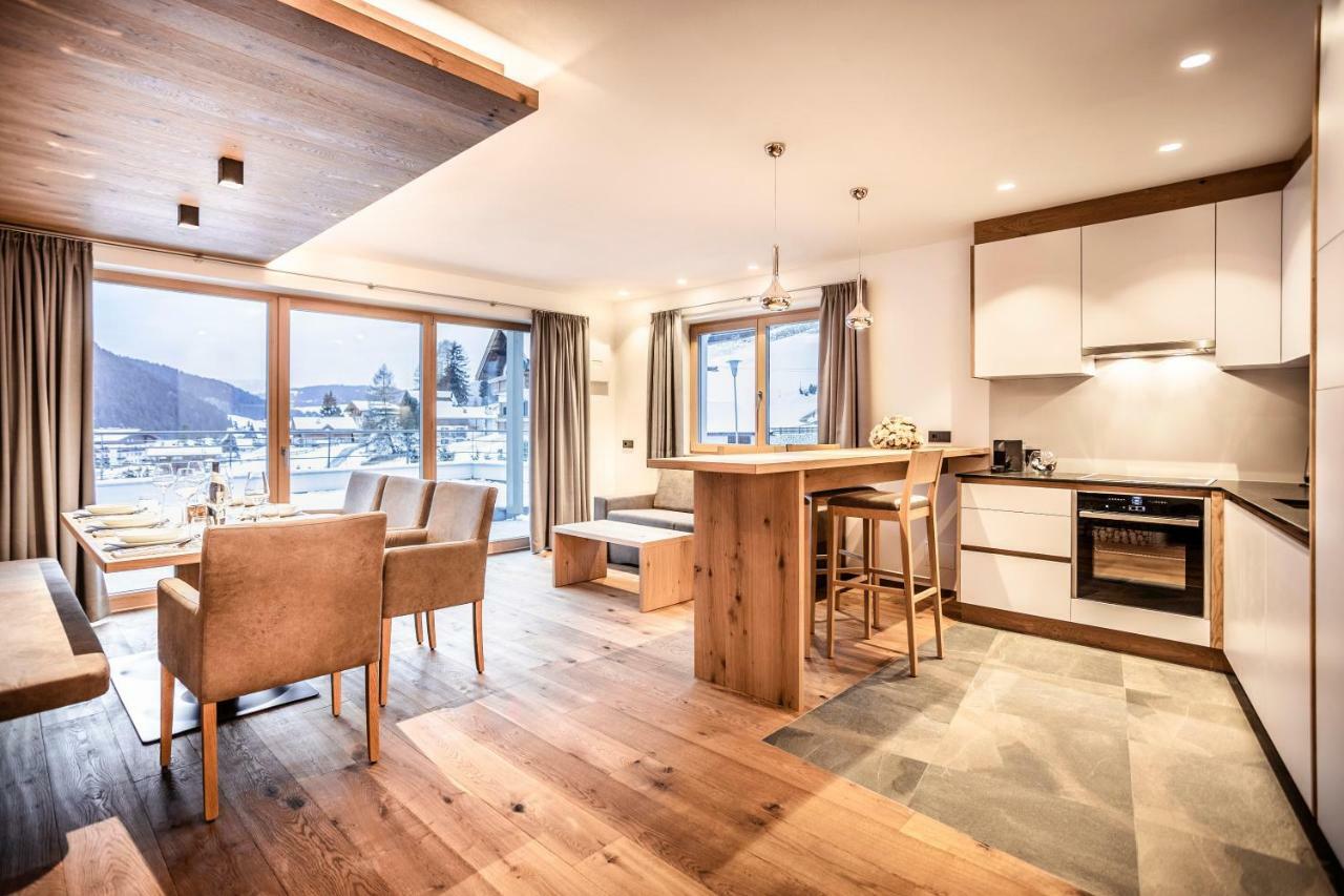 Luxury Chalet Plazola Aparthotel Selva di Val Gardena Kültér fotó