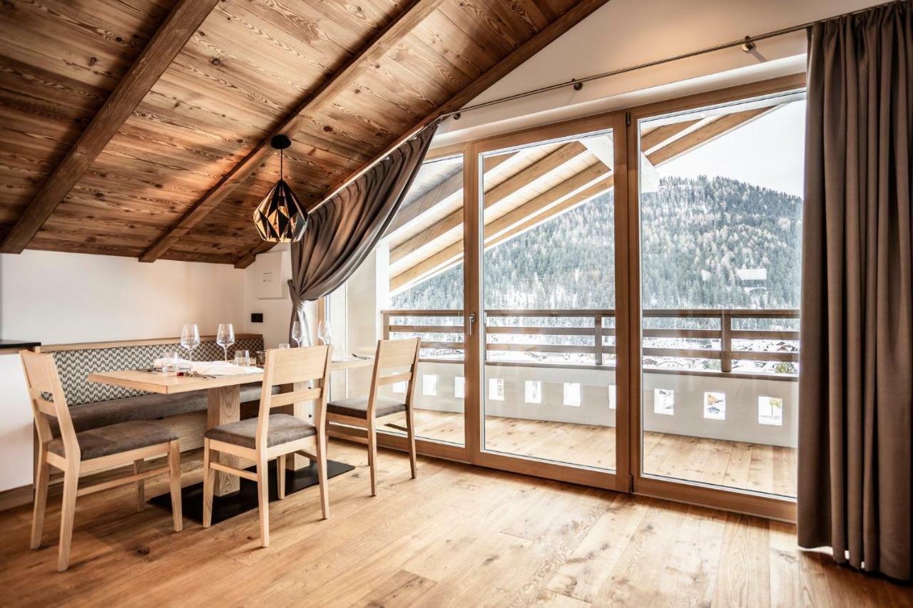 Luxury Chalet Plazola Aparthotel Selva di Val Gardena Kültér fotó